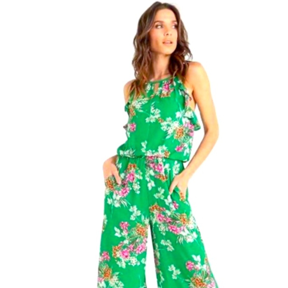 London Times floral culotte jumpsuit. Excellent condition.